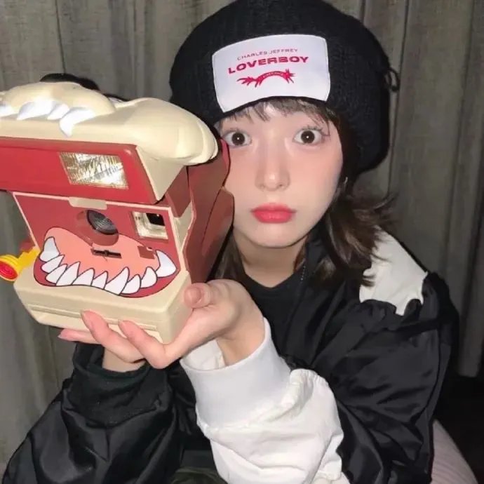 远看是蔚蓝的春天